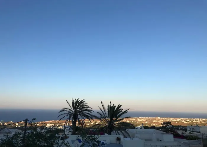Oldtown Suites Fira