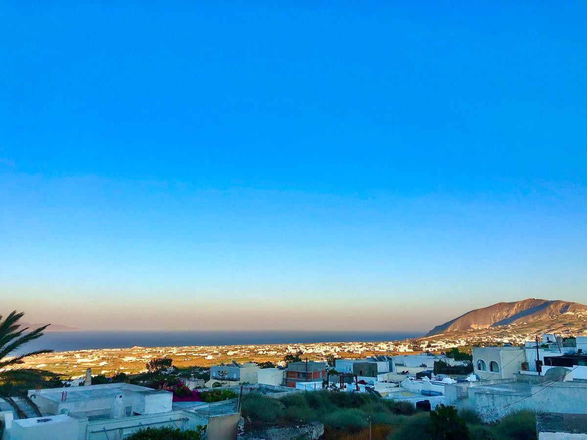 Oldtown Fira (Santorini)